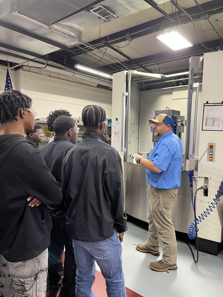 Advanced Manufacturing 2nd Year students toured Batesville Tool & Design