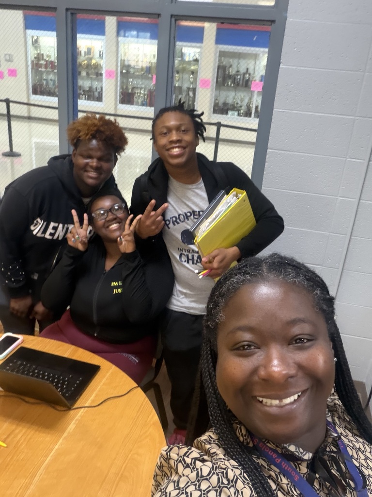 Our SPHS counselors and career coaches recently hosted College Application Day