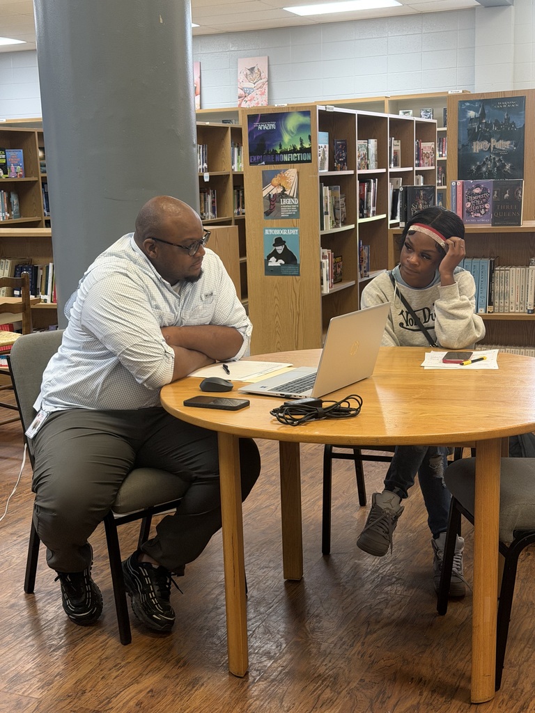 Our SPHS counselors and career coaches recently hosted College Application Day