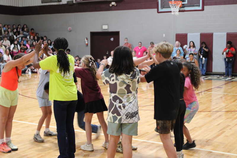 Elementary students in a relay race