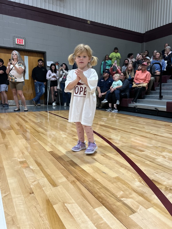 Elementary students at cheer camp