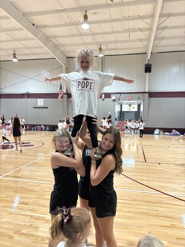 Elementary students at cheer camp
