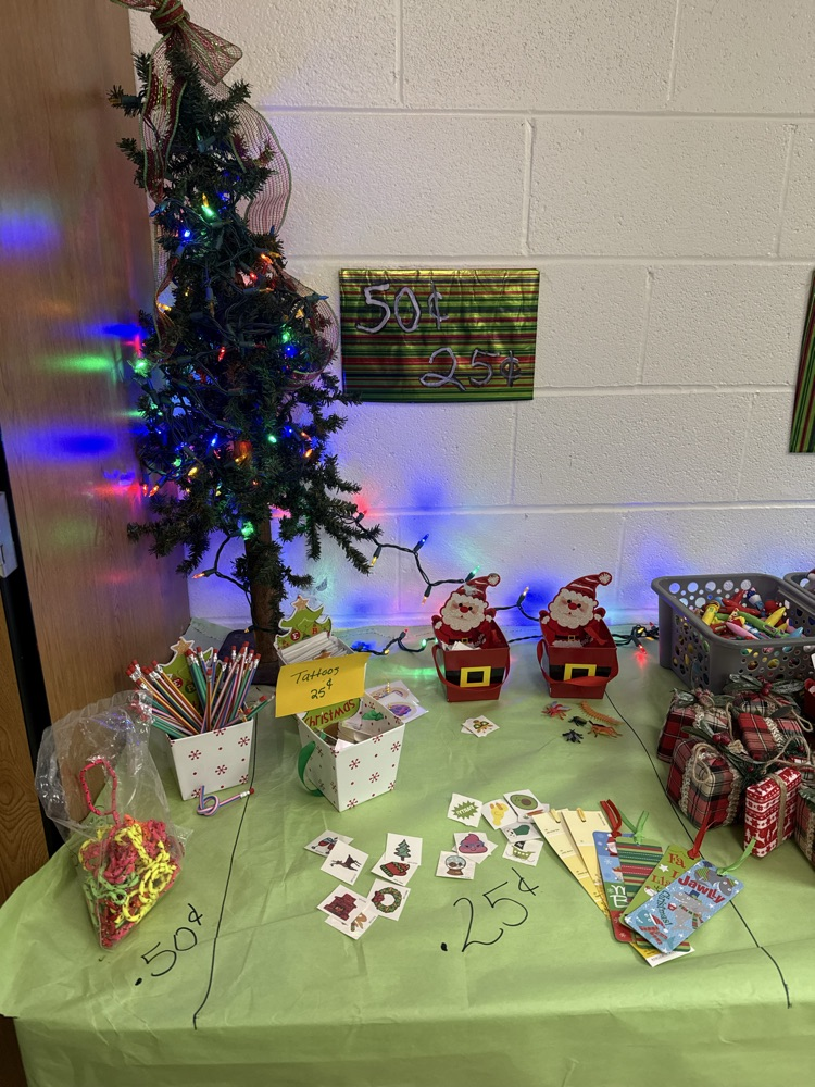 0.25/0.50 assorted stickers, tattoos, bracelets and bendy pencils 