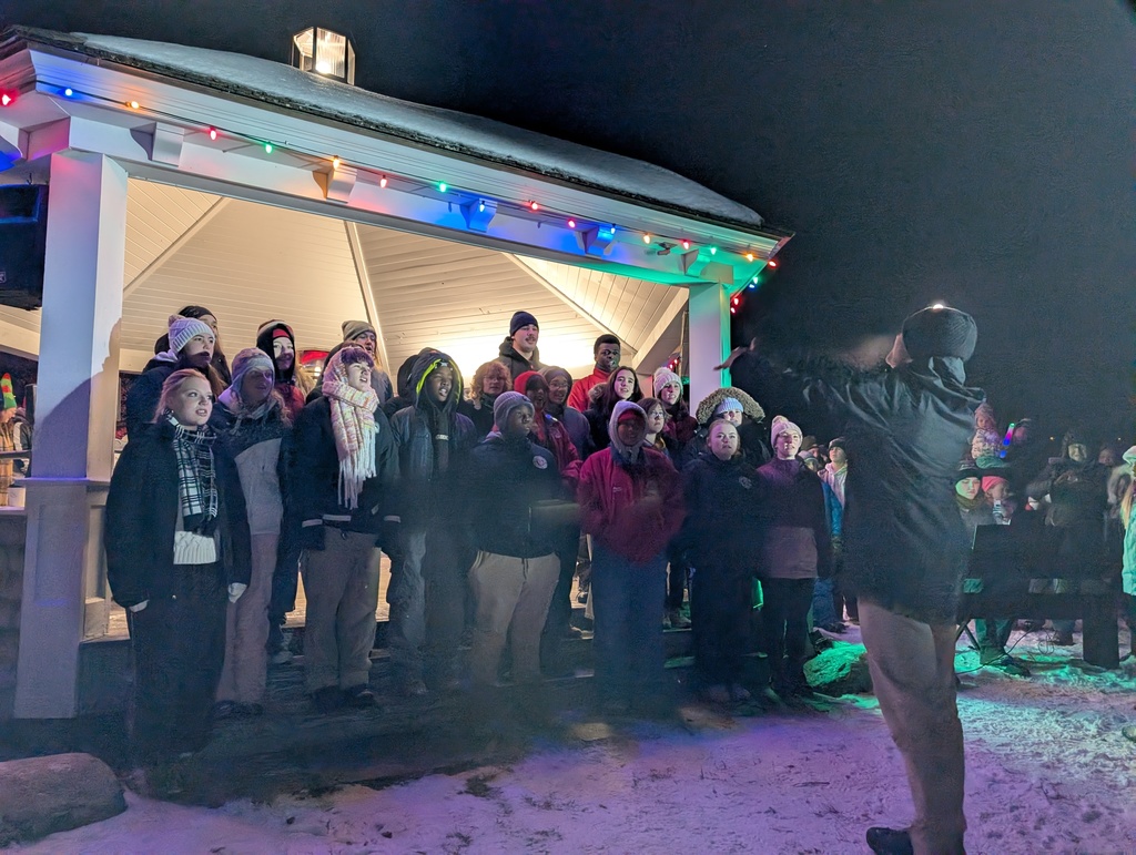 Mill Creek Tree Lighting