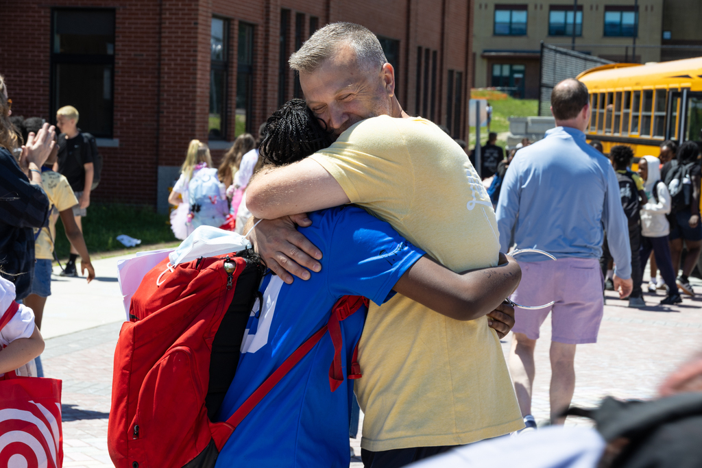 SPMS students leaving on the last day of school.