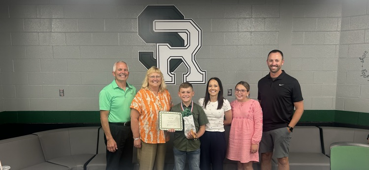 Bryson Miller with family 