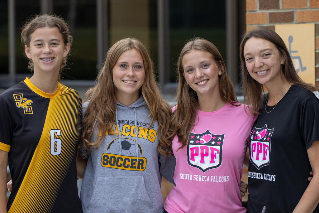 What a great way to wrap up Homecoming Week! Our Varsity High School Athletes made a very special visit to the Elementary School this morning, welcoming students and joining them for breakfast. We 💛 our Falcon community! #foreverfalcons