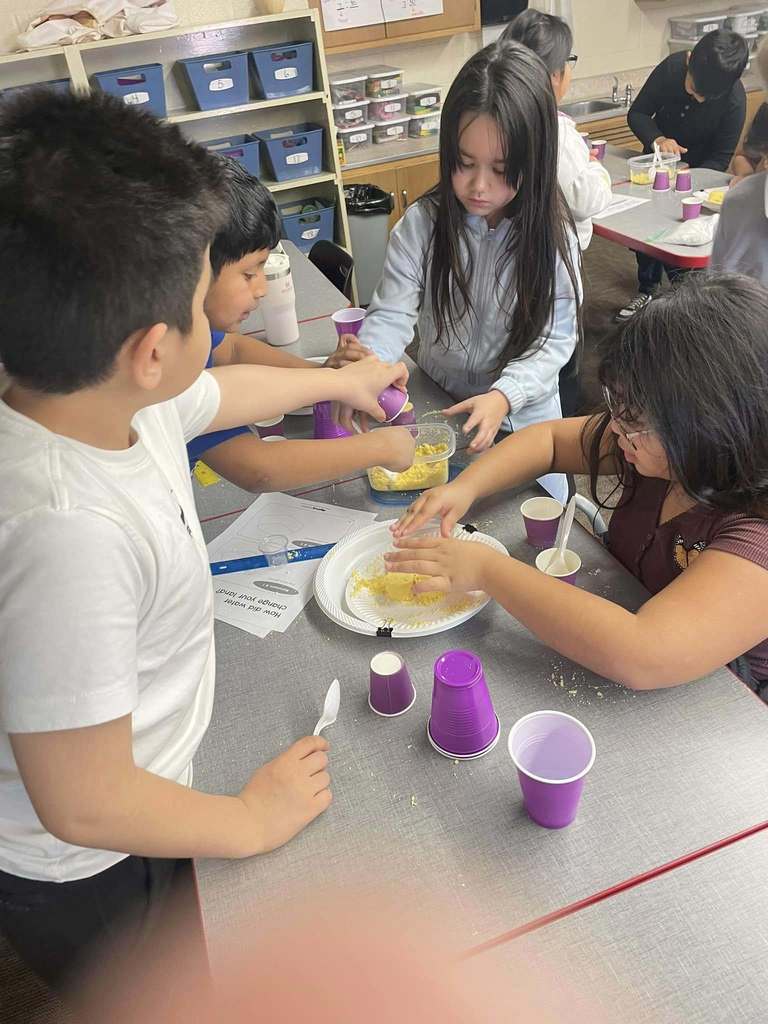 2nd grade recently finished their “Works of Water” unit in Science. 