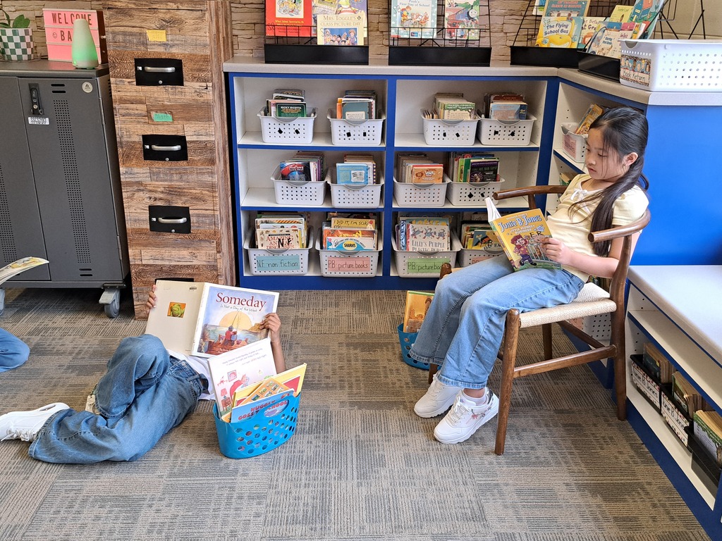 students reading books