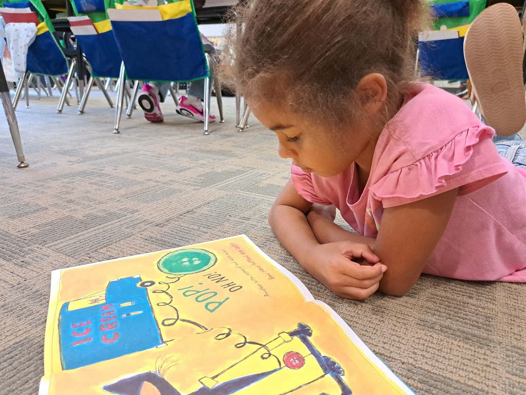 students reading books