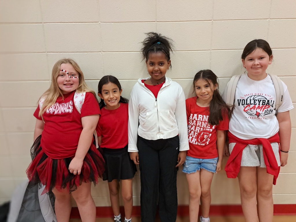 Pictures of kids dressed up for Homecoming