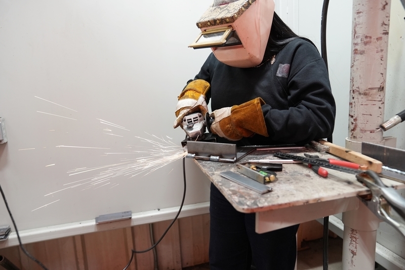 Jimena with grinder working