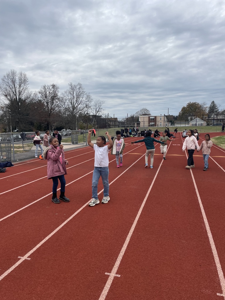 Students participating in turkey trot