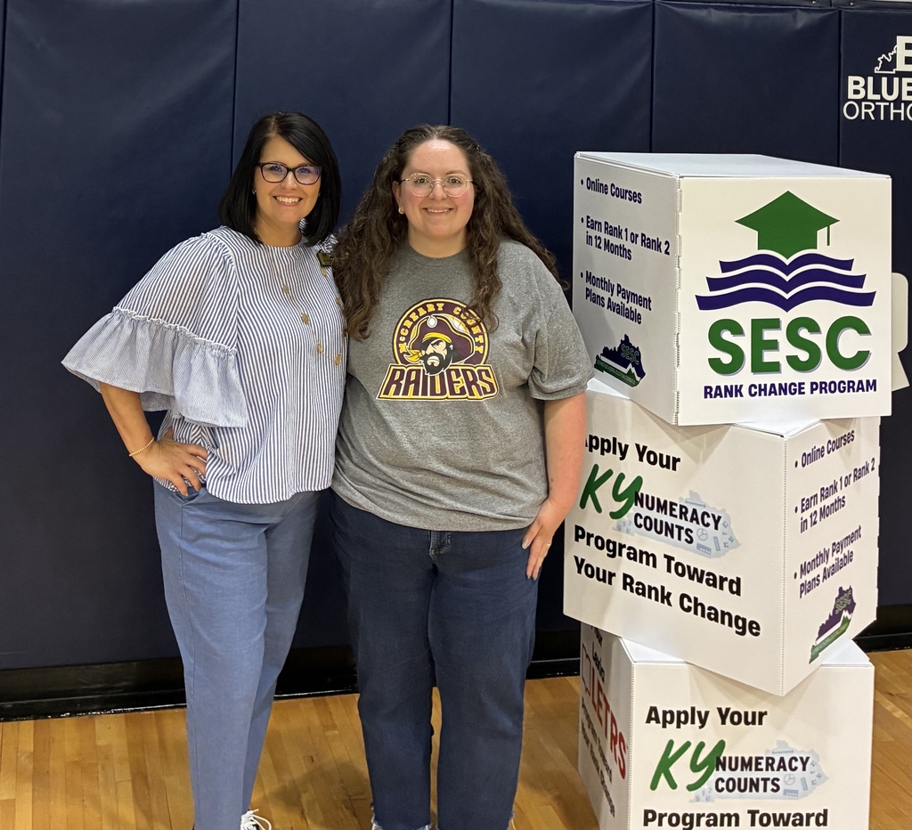 Leah Marcum and Haylee McKeehan standing together