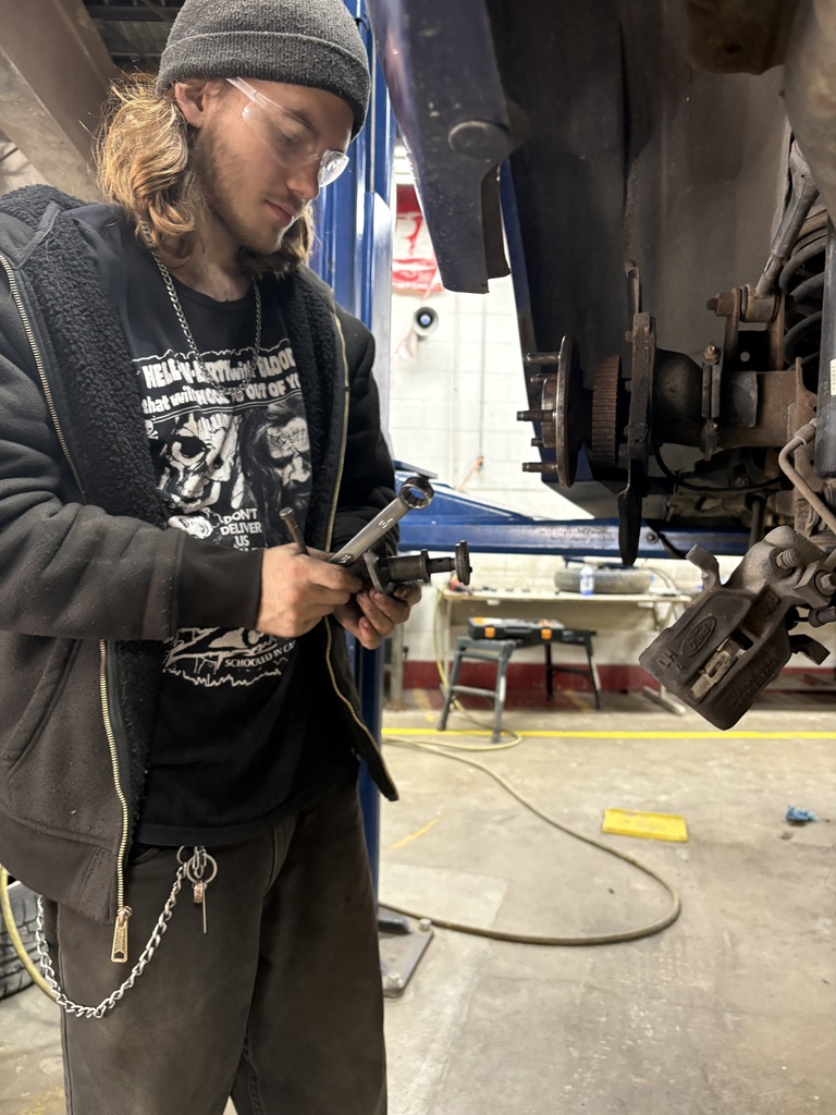 🔧 Auto I students are getting hands-on experience with brake maintenance, removing camshafts and rocker arms, and learning how to remove cylinder heads.