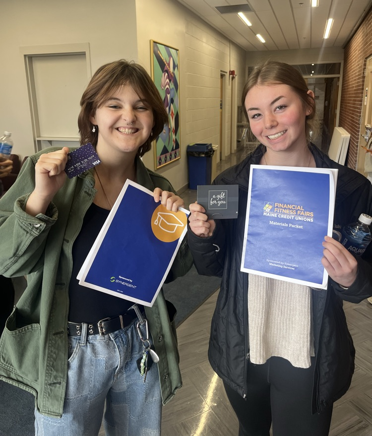 Lily and Haylee were the lucky winners of a $25 gift card!