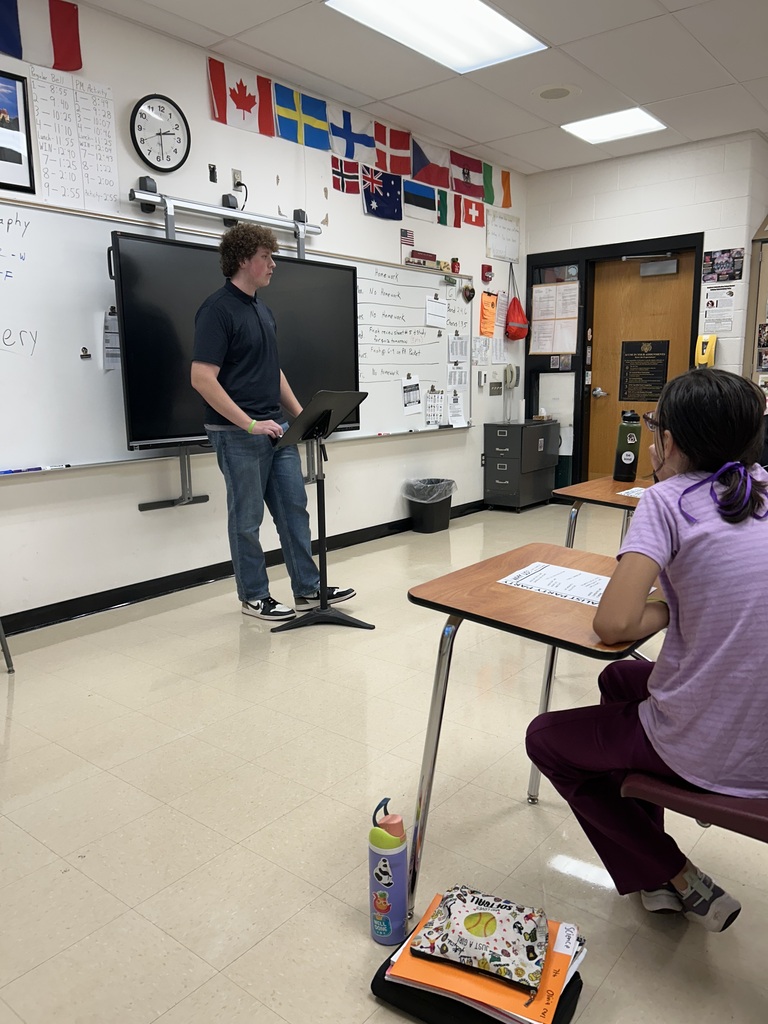 students working on a contemporary issues project