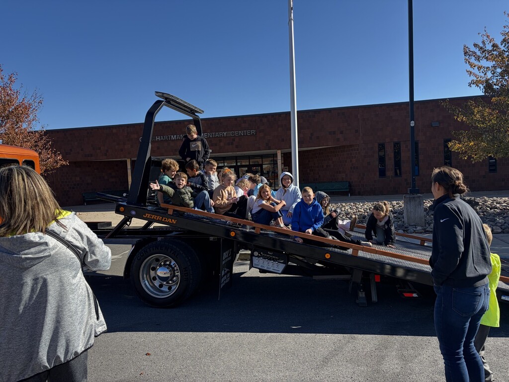 elementary career day: students learning from professionals