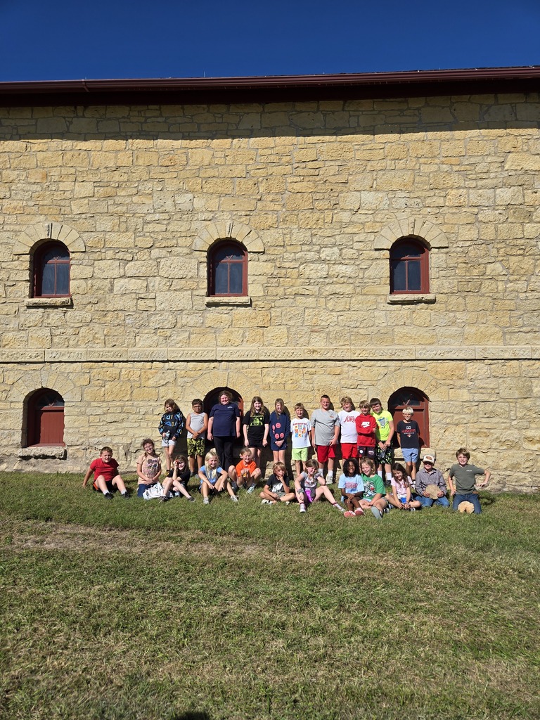 4th graders at the Filley Stone Barn