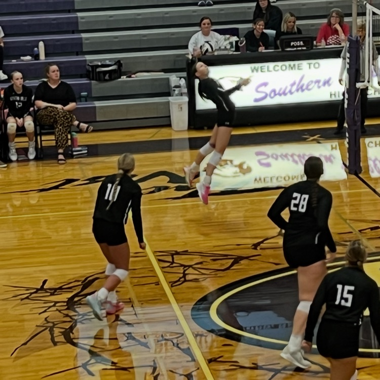 Lauren on the attack 