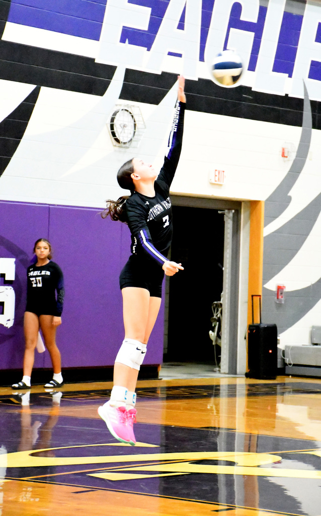 Lauren jump serve