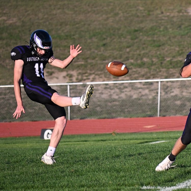 Avery punting 