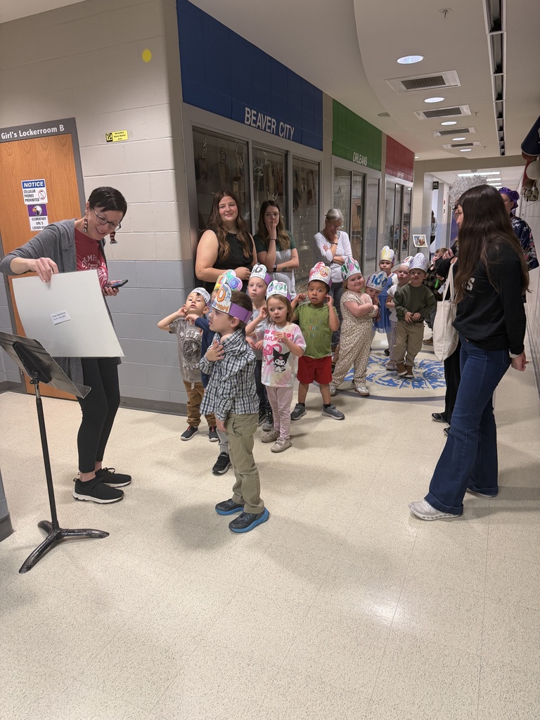 Miss Amy with Preschool and NHS helpers