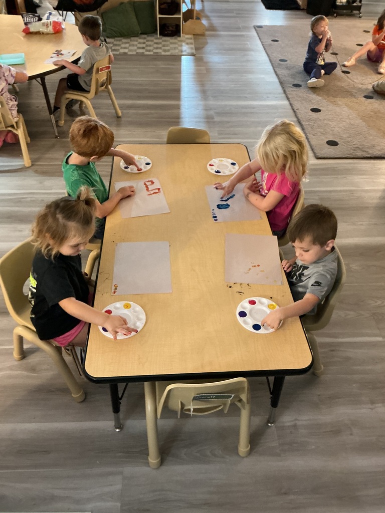 children using sense of touch