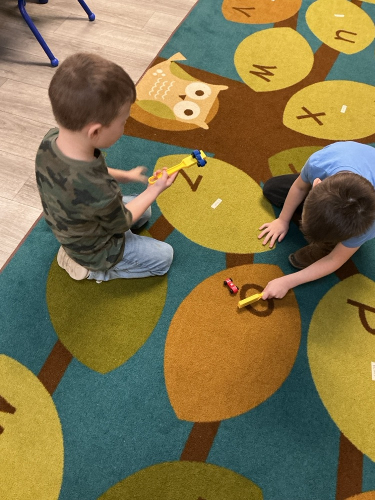 children learning about magnets