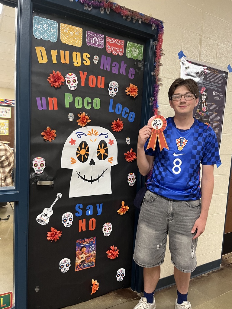 student, 3rd place door