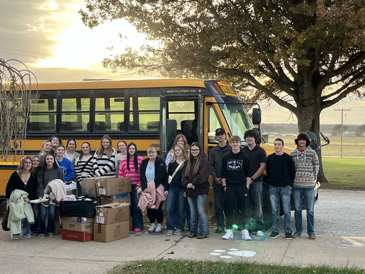 FBLA, FCCLA and STU CO trip to deliver donations and pop tabs to the Ronald McDonald House