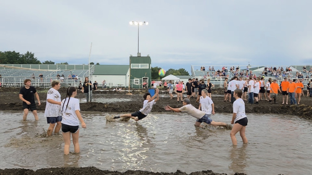 Chillicothe FFA chapter Mud Volleyball