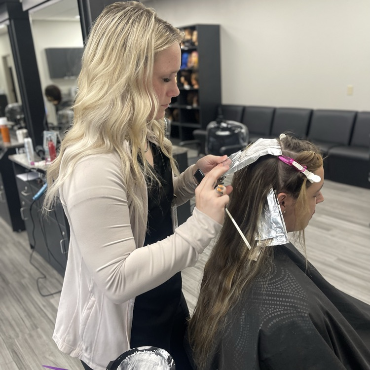 Cosmo student 3 foiling hair 