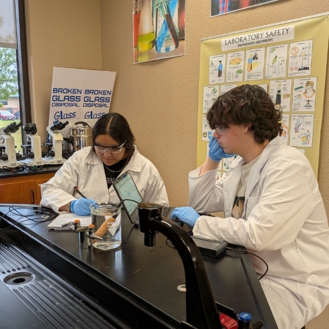 First Year students, Grayson Testerman and Yazmy Ramirez 