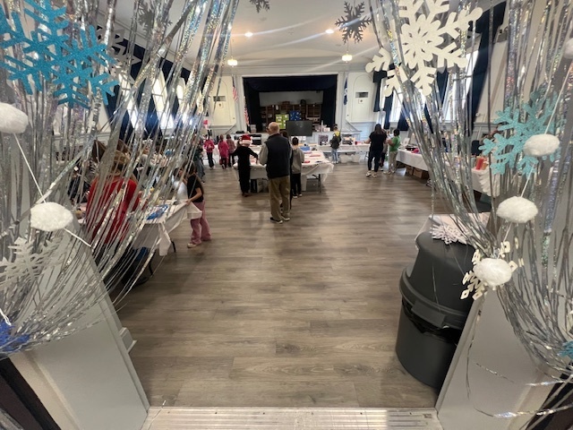 Holiday Shop