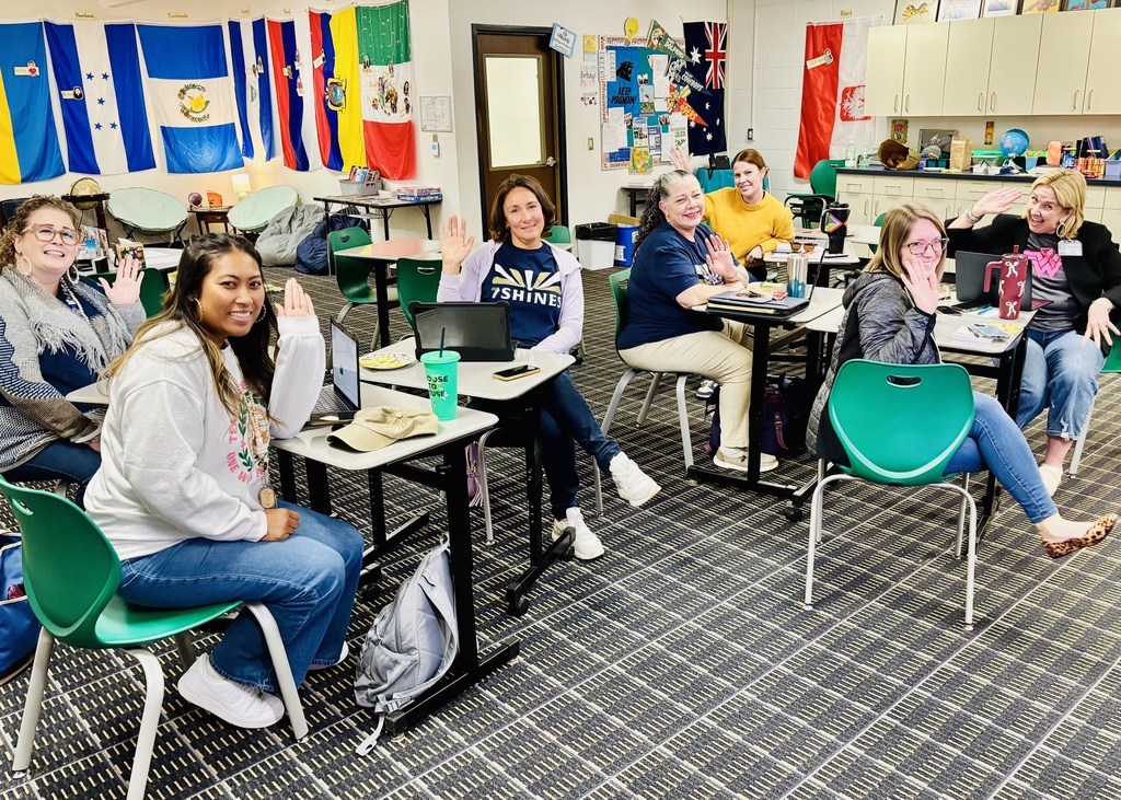 D7 teachers learn how to set meaningful goals for students based on data