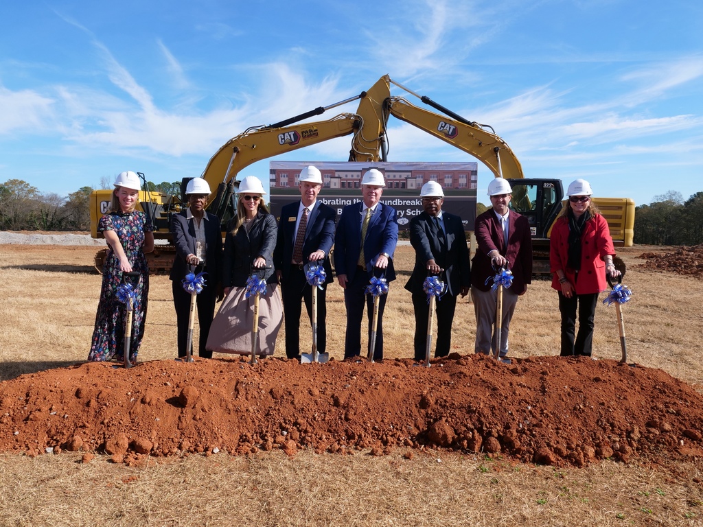 The District 7 Board breaks ground