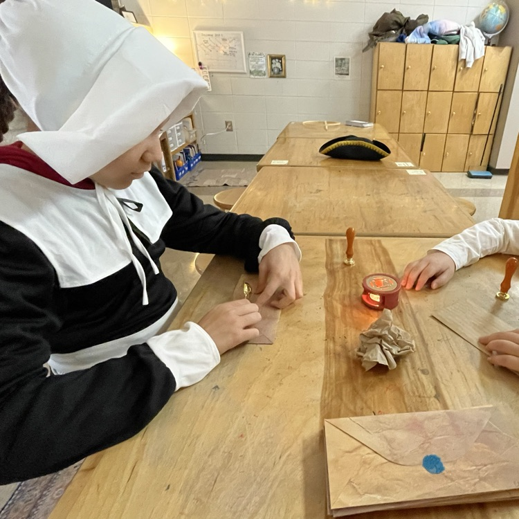 Upper El Colonial Day