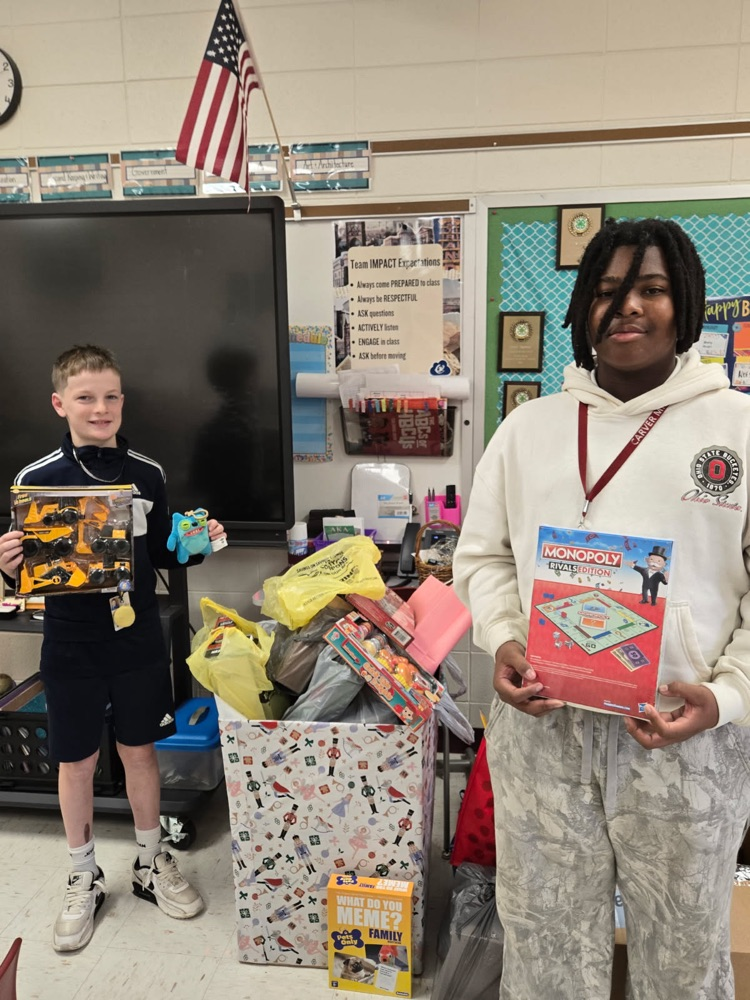 Beta Club collect toys 