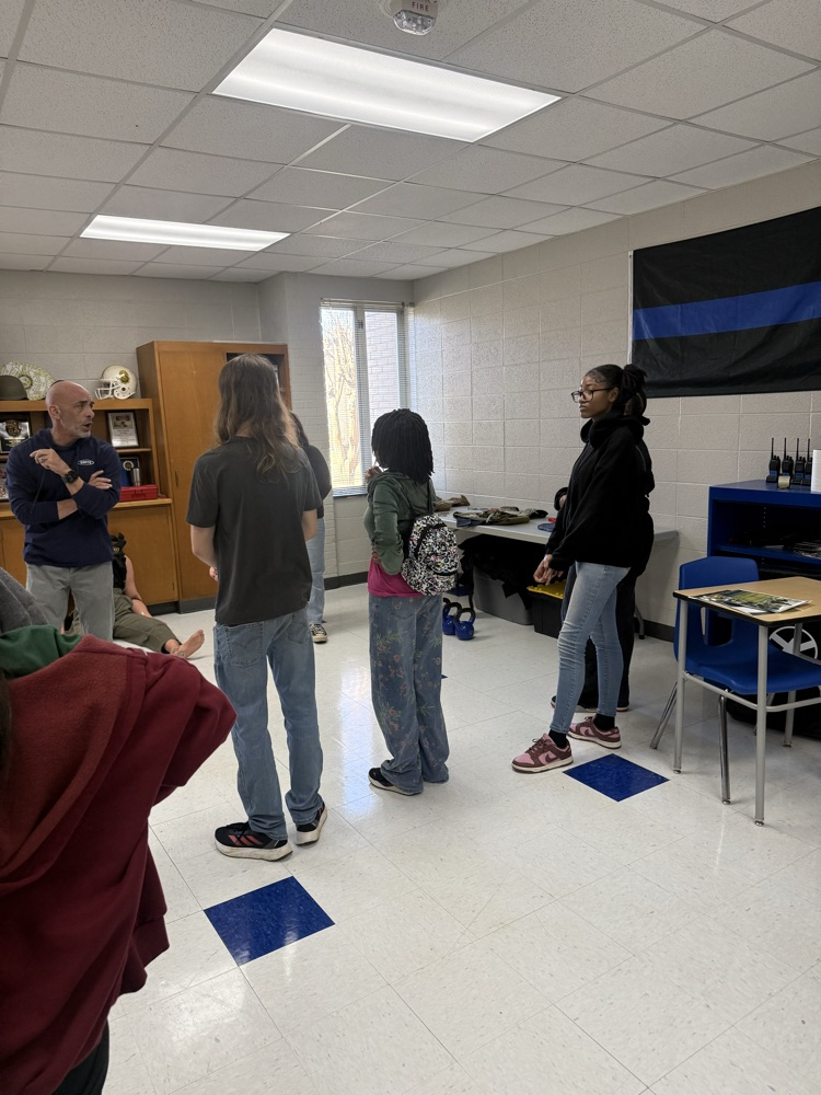 Carver 8th Grade Visits Daniel Morgan