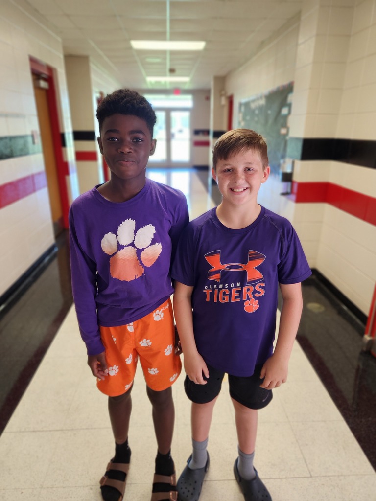 LMS College Colors Day