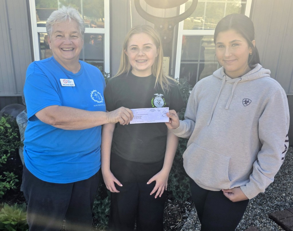LMS 7th graders visit Hope Remains Ranch