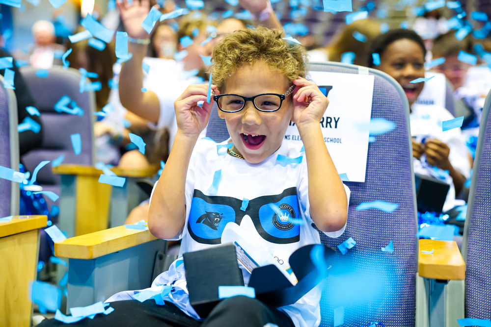 The David & Nicole Tepper Foundation, Vision to Learn. Photo Courtesy: Carolina Panthers
