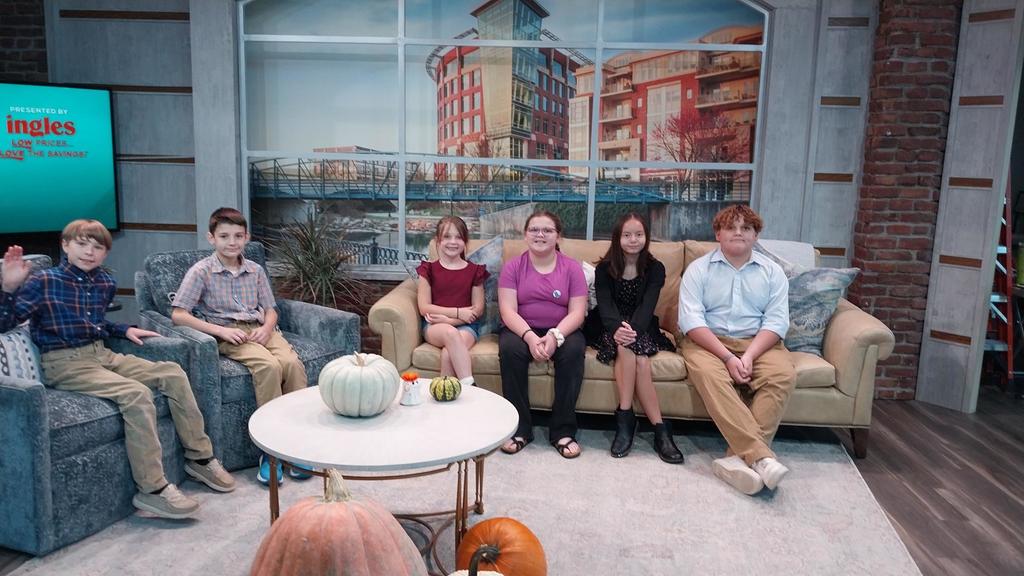 Cannons Elementary News Crew Visits WSPA 7 Your Carolina