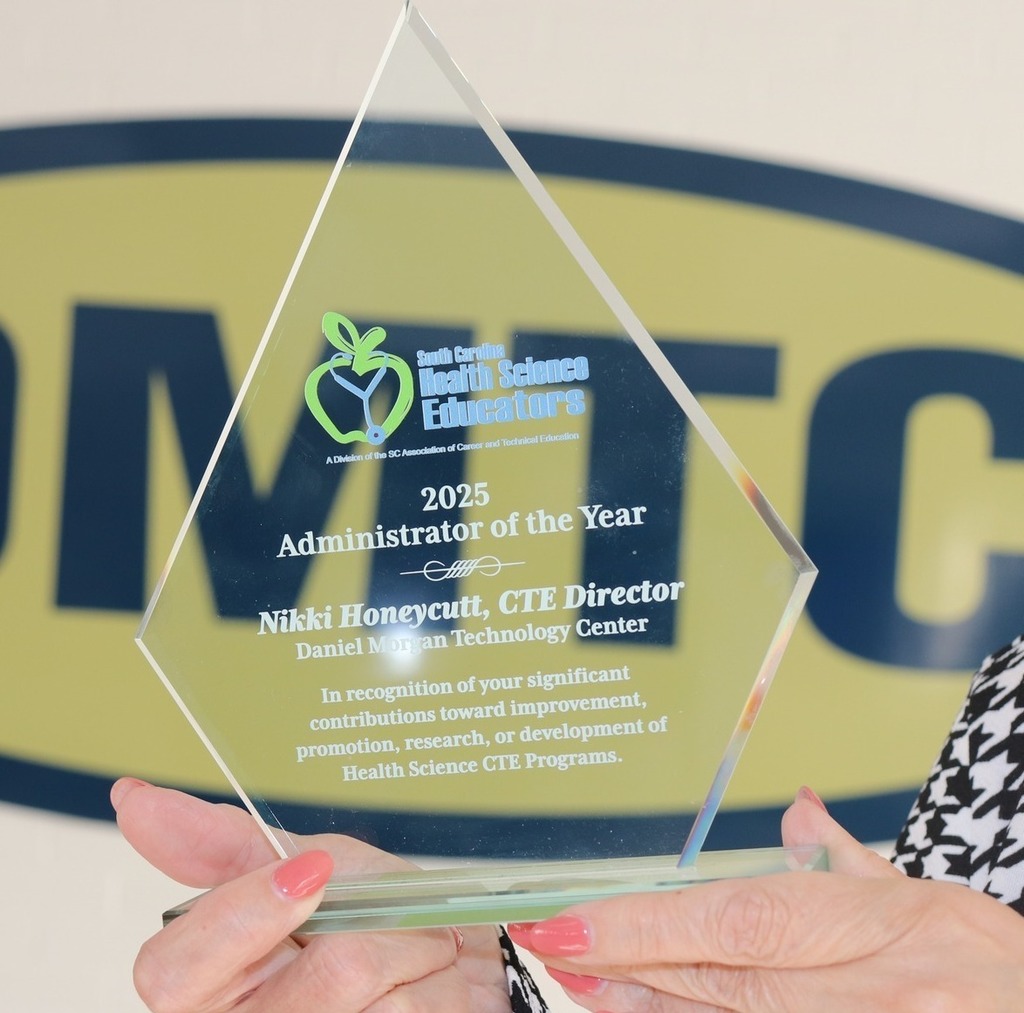 Dr. Nikki Honeycutt wins South Carolina’s Health Science Administrator of the Year