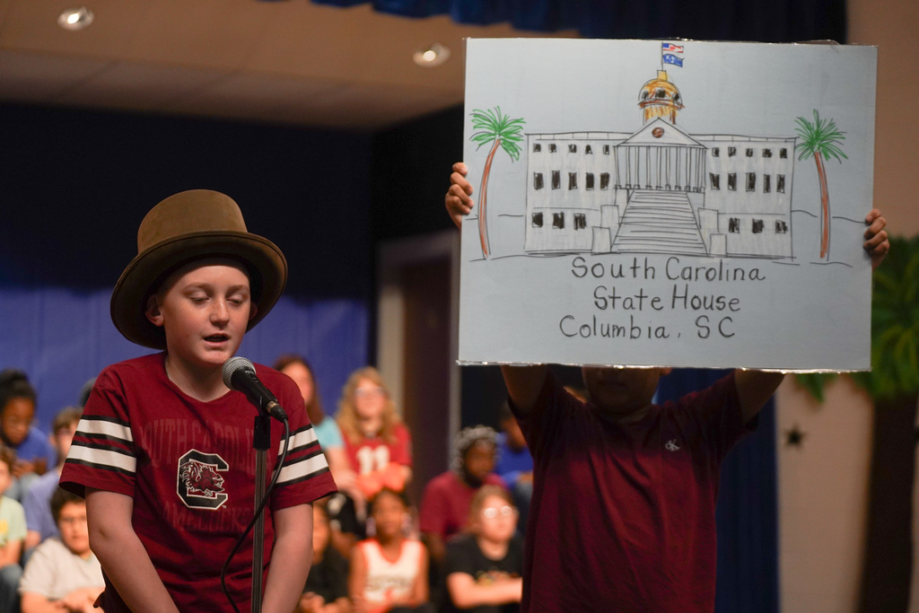 Cannons Elementary 4th-grade students performed Nothing Could Be Finer Than to Be in Carolina