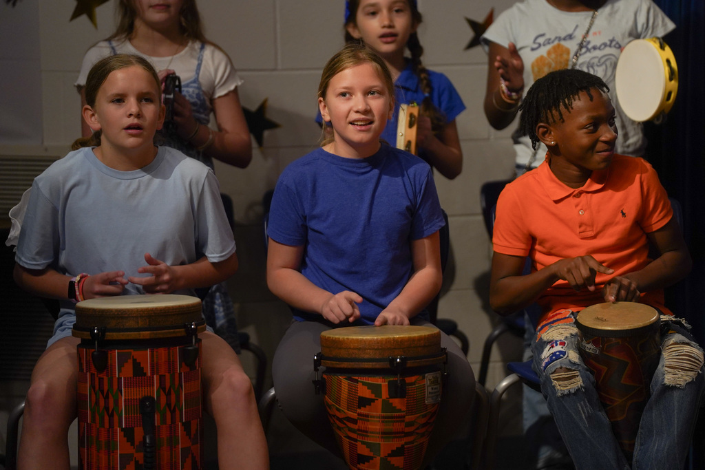 Cannons Elementary 4th-grade students performed Nothing Could Be Finer Than to Be in Carolina