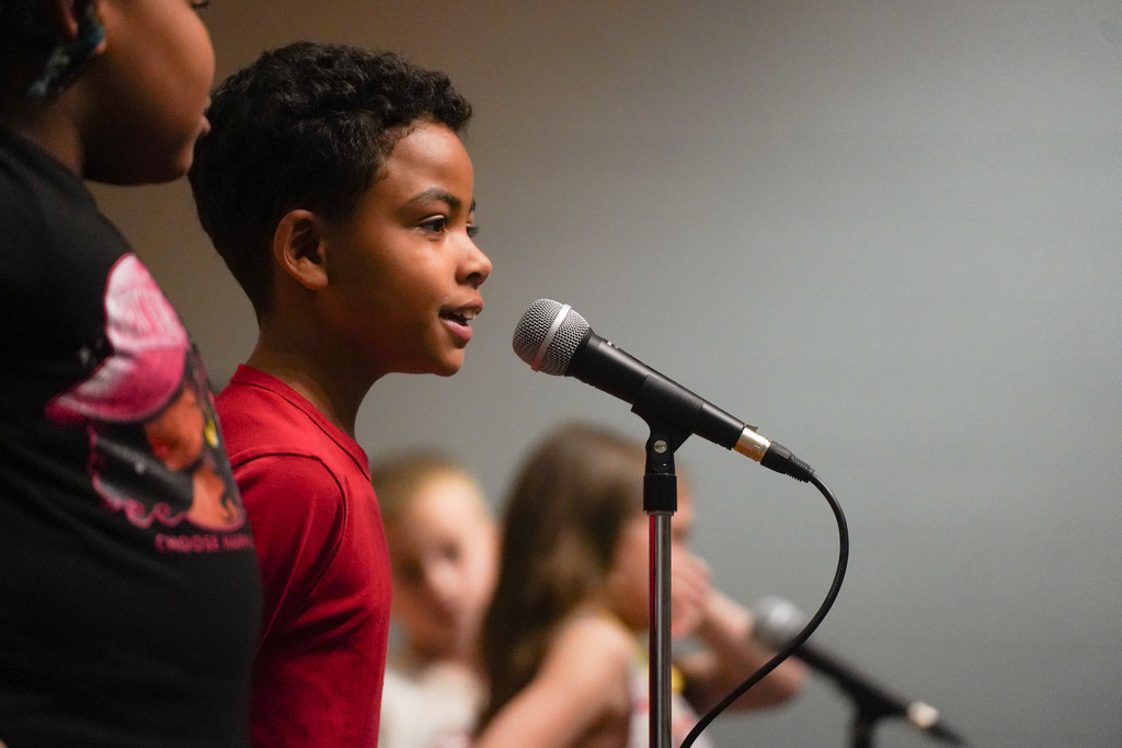 Cannons Elementary School 2nd-grade students took us on an incredible journey around the world during their "Small Part of the World" performance! 🌎 Great job, Champions!