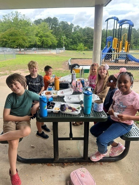 lunch buddies