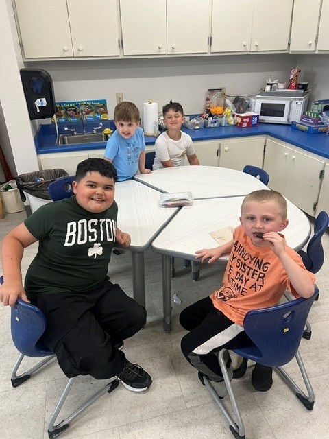 lunch buddies